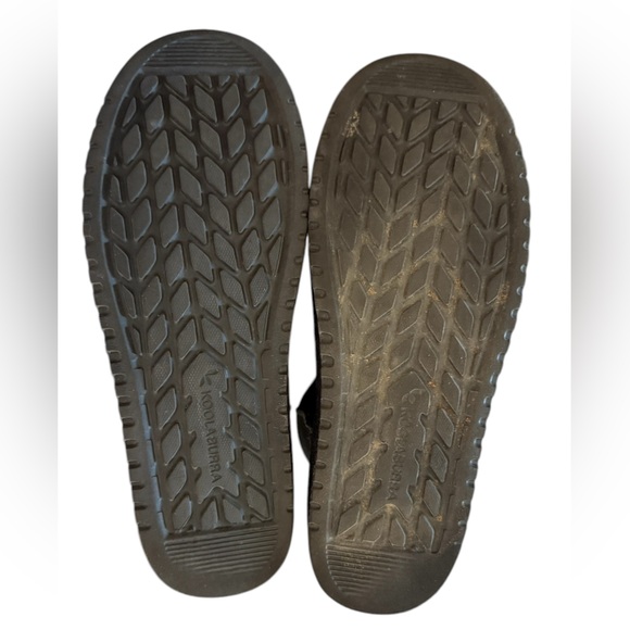 Koolaburra by UGG Victoria Short Black Suede Boots Women’s Size 9 Wide - Picture 7 of 8